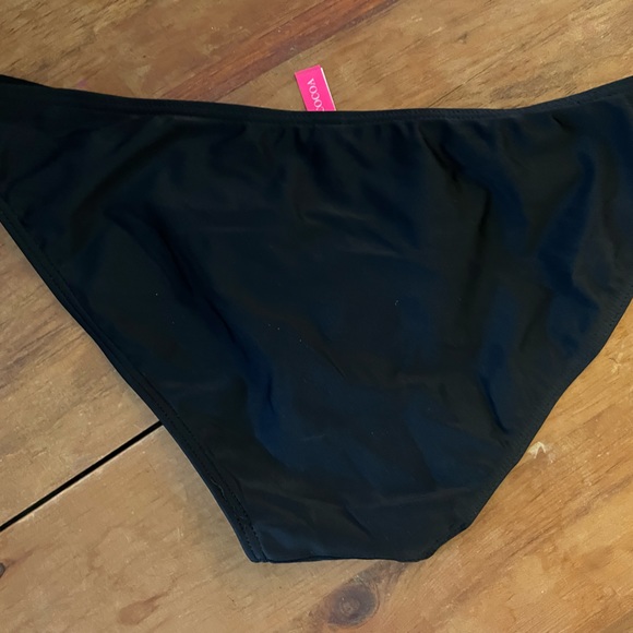 Bikini - Picture 5 of 6